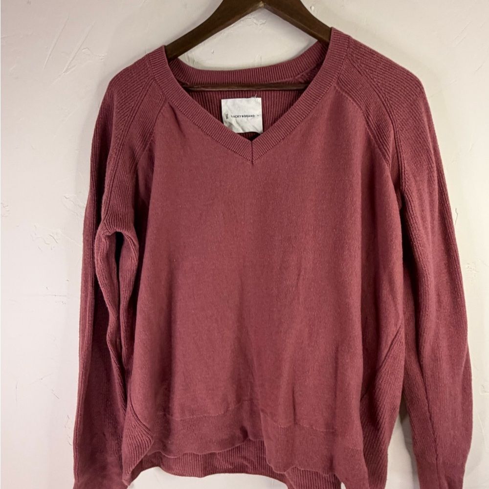 Lucky Brand V-Neck Sweater in Mauve